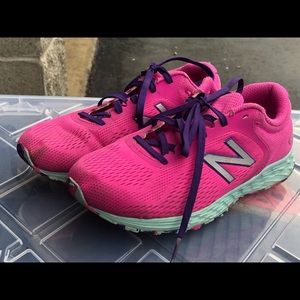 New Balance Women’s Arishi Fresh Foam Running Shoes Size 5M